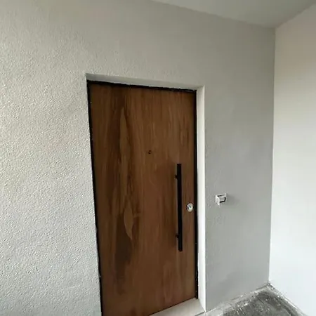 Eja Apartment *